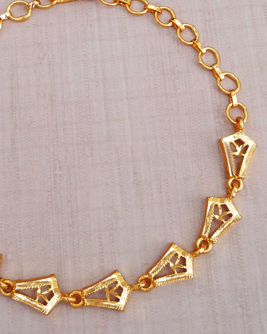 Trendy Design Daily Wear Gold Plated Design Brac