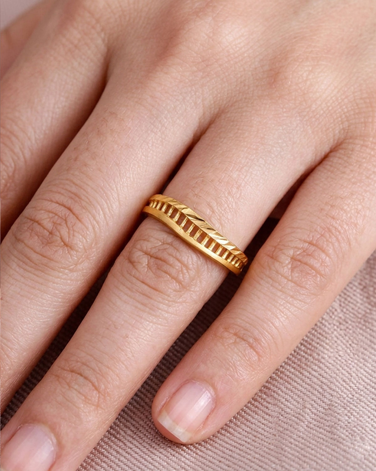 Light Weight Gold Imitation Finger Ring IFR1611