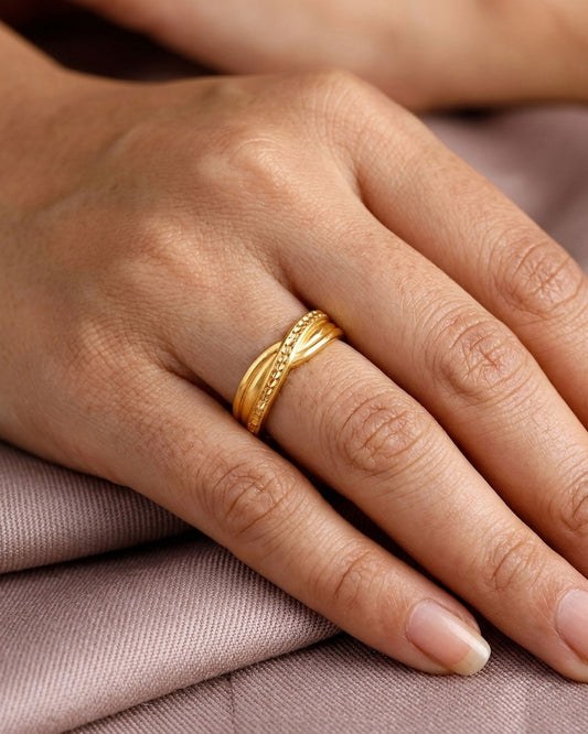 Elegant Forming Gold Ring Design IFR1620
