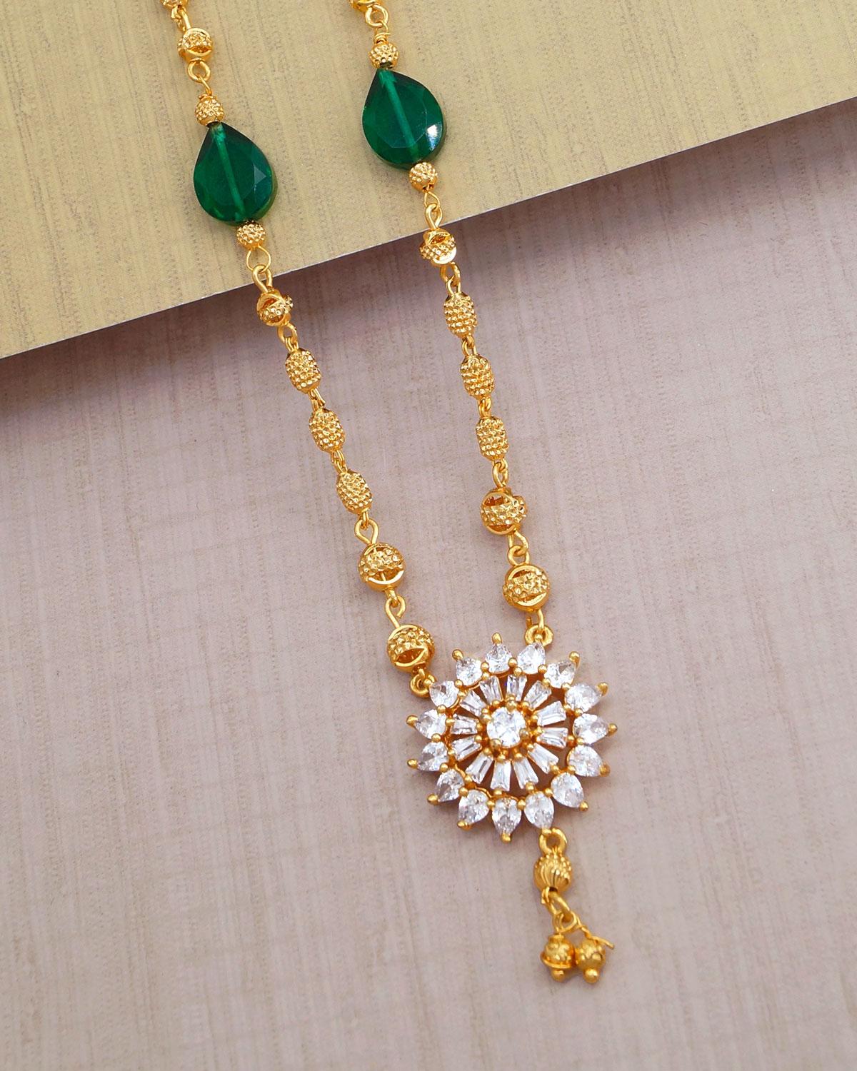 White Stone Round Pendant with Big Emerald Stone in Chain