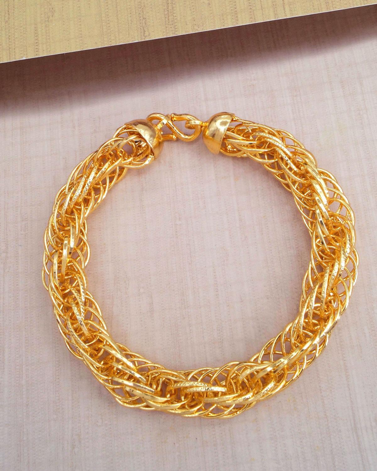 Grand Heavy Look Mesh Bracelet For Men 2gram Gold Patterns