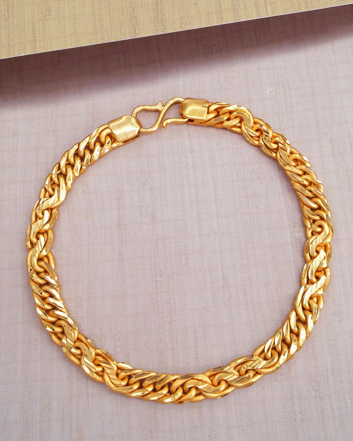 Trendy Bracelet For Men Jewelry Design Just Like Gold