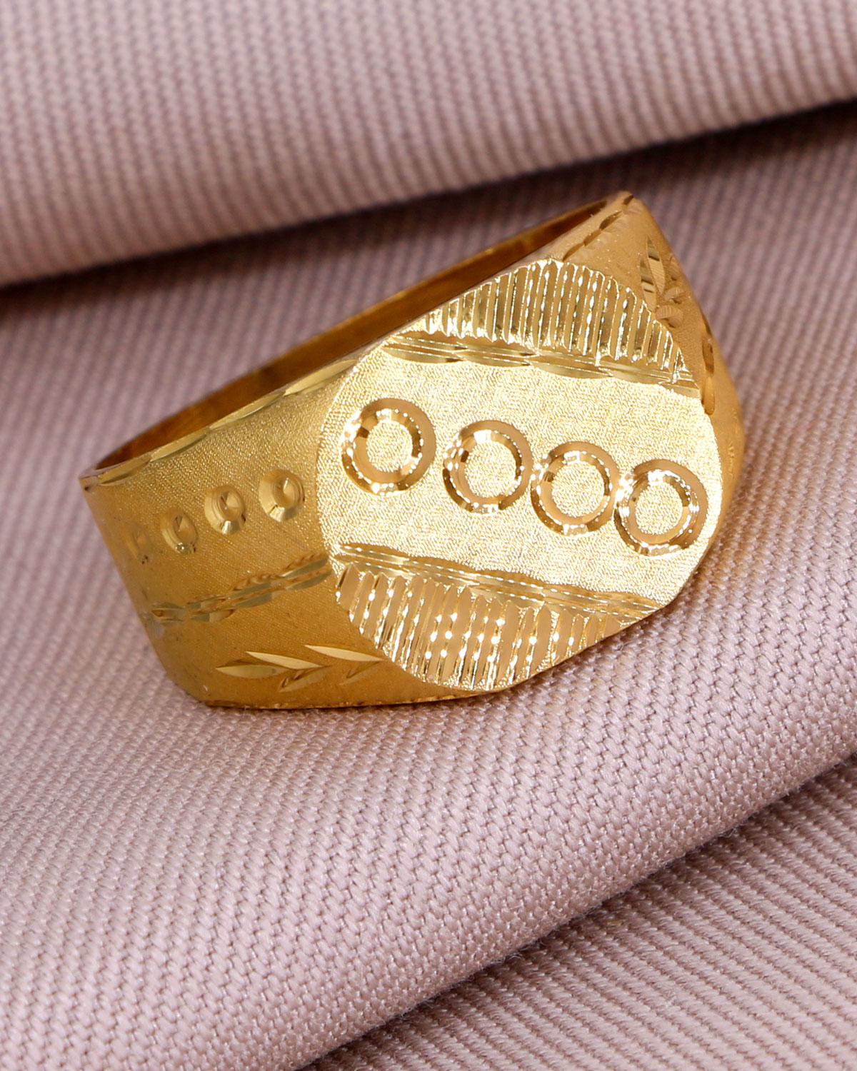 Grand Mens Gold Imitation Ring IFR1387