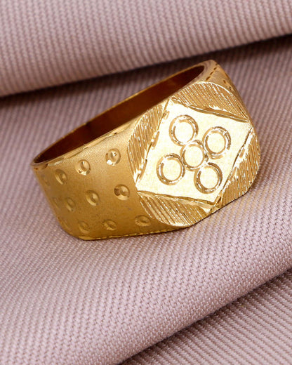 Grand Gold Men Wedding Ring IFR1388