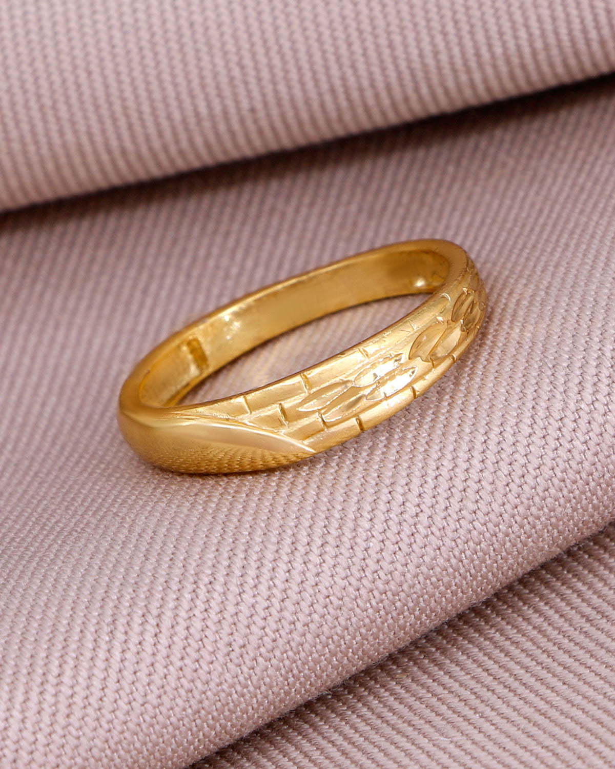 Machine Cut Gold Ring For Daily Wear IFR1609