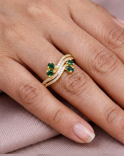 Diamond Studded Ring With Emerald Stone IFR1616