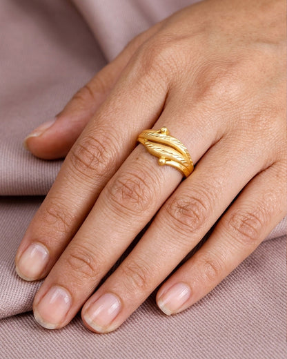 Simple Gold Design Ring For Everyday Use IFR1618