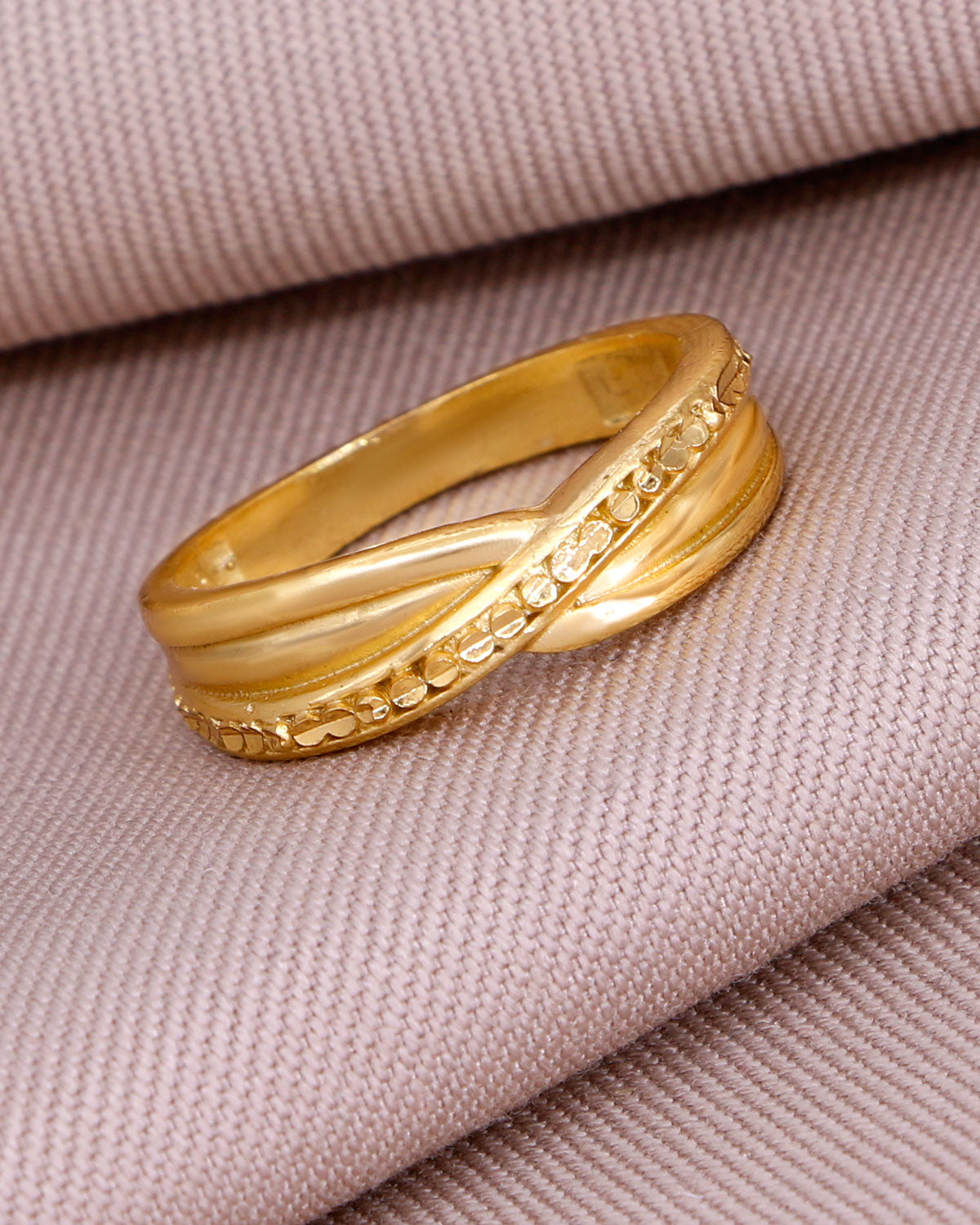 Elegant Forming Gold Ring Design IFR1620