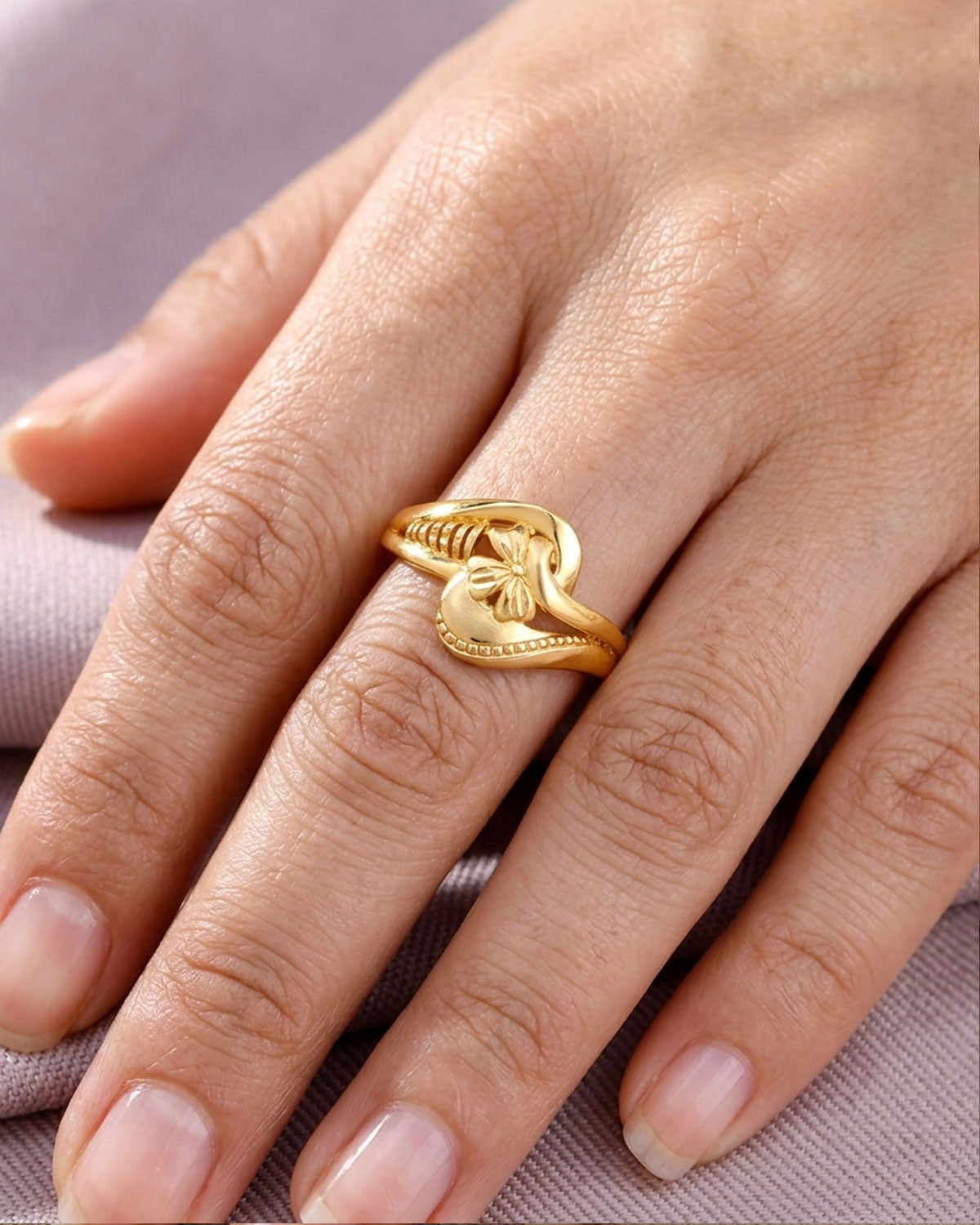 Flower Design Forming Gold Bridal Ring IFR1628