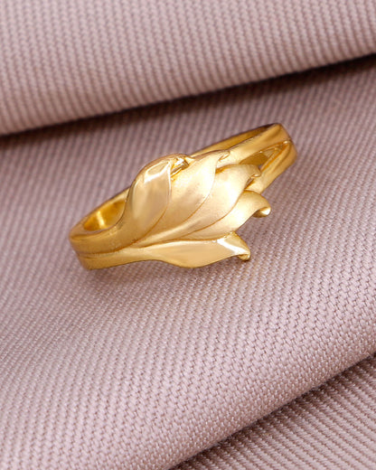 Stylish Matt Finish Forming Gold Ring IFR1633
