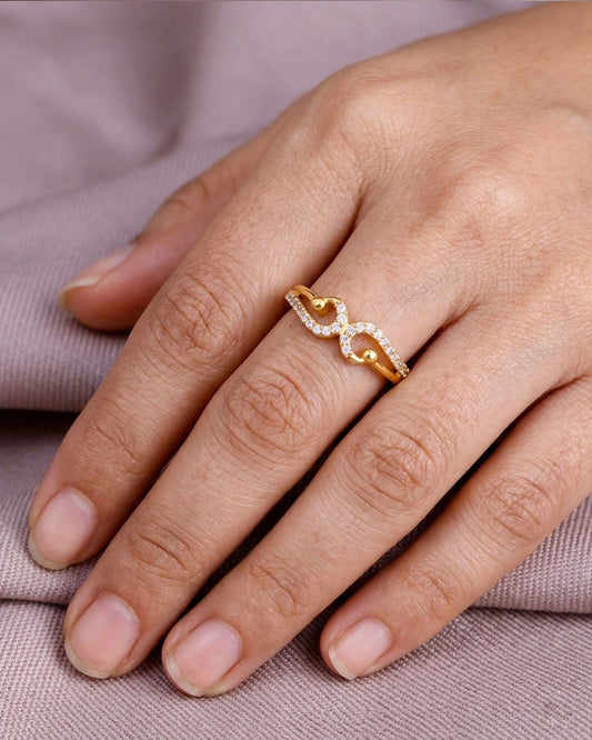 Attractive White Stone Wedding Ring IFR1639