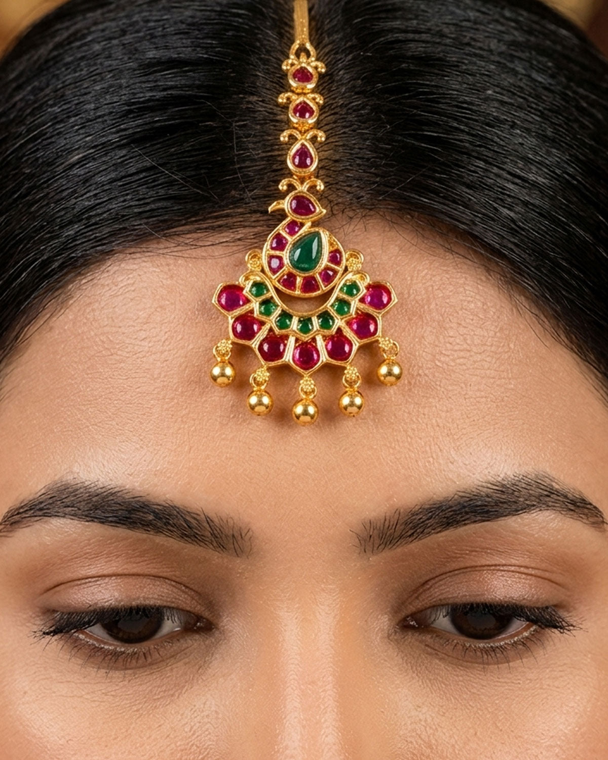 Stylish Ruby Green Kemp Stone Peacock Nethichutti INCHT330