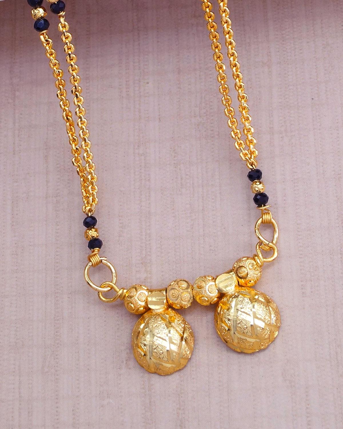 Black Beads 2 Line Gold Mangalsuta Thali Chain Forming Design