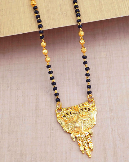 New Arrival Managalsutra Thali Chain Regular Use Gold Covering Collection