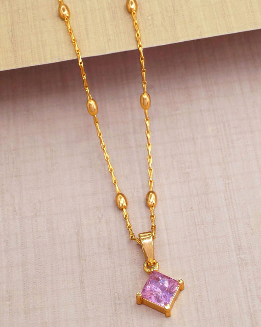 Stylish Single Pink Stone Short Pendant Chain Daily Wear Gold Imitation Jewelry