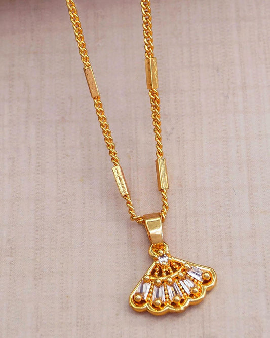 Short Gold Chain Stone Pendant ISMDR2118