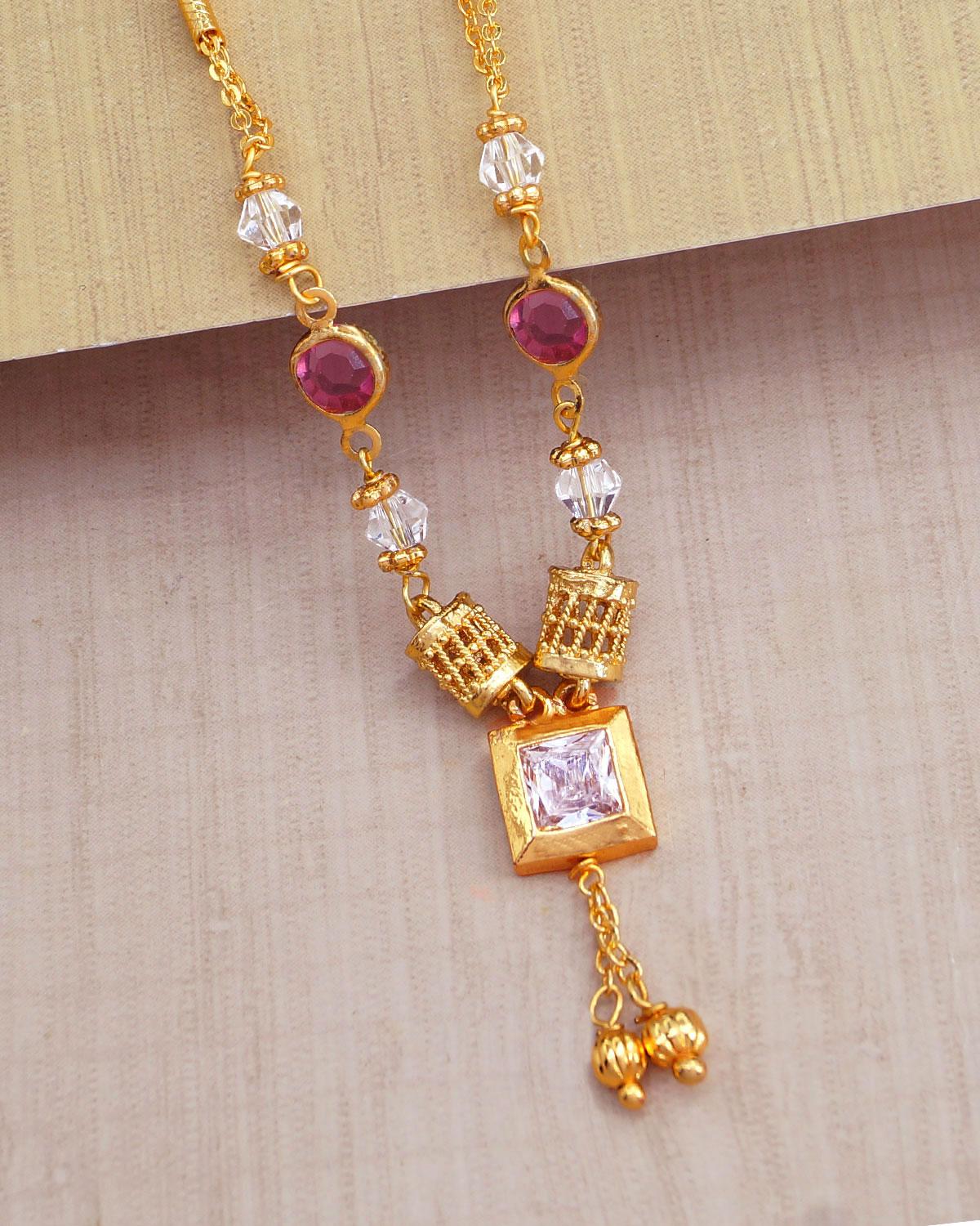 Fashionable Western Gold Plated Necklace With Pink Crystal Pendant