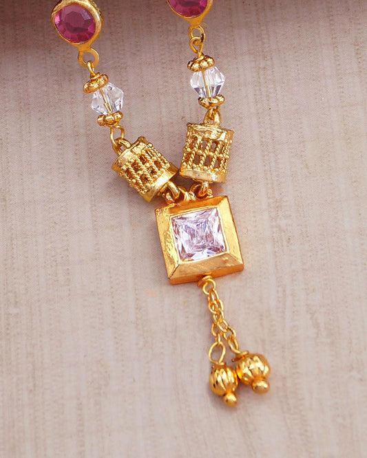 Fashionable Western Gold Plated Necklace With Pink Crystal Pendant