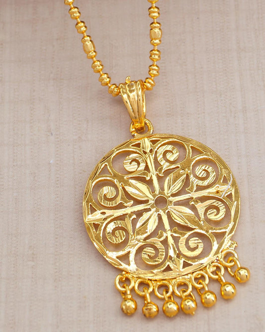 Short Beads Chain With Pendant In Gold ISMDR2175