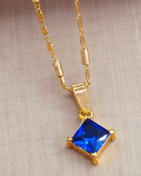 Sapphire Pendant With Gold Chain ISMDR2178