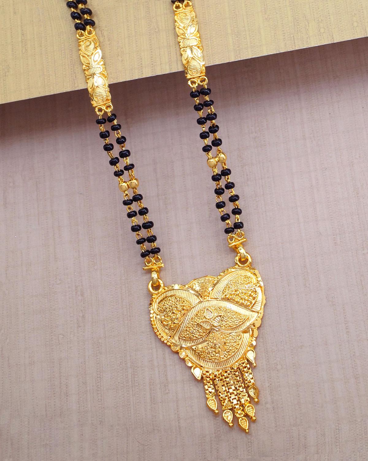 Grand Two Line Forming Yellow Gold Mangalsutra Pendant Chain Designs Shop Online